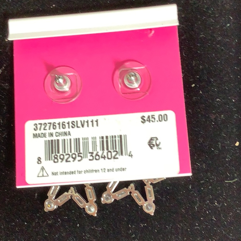 NWT Betsey Johnson Star earrings - Picture 2 of 2